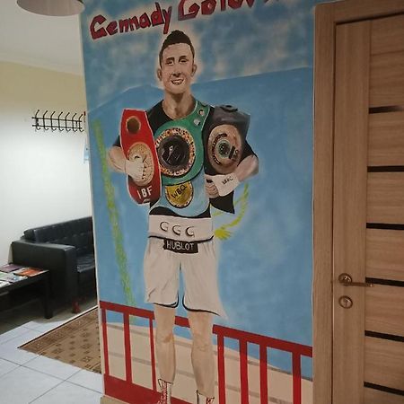 Hostel Makenty House Astana Exteriér fotografie